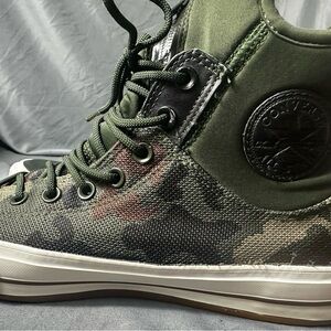 Converse High Top Sneaker in Olive Green Camo